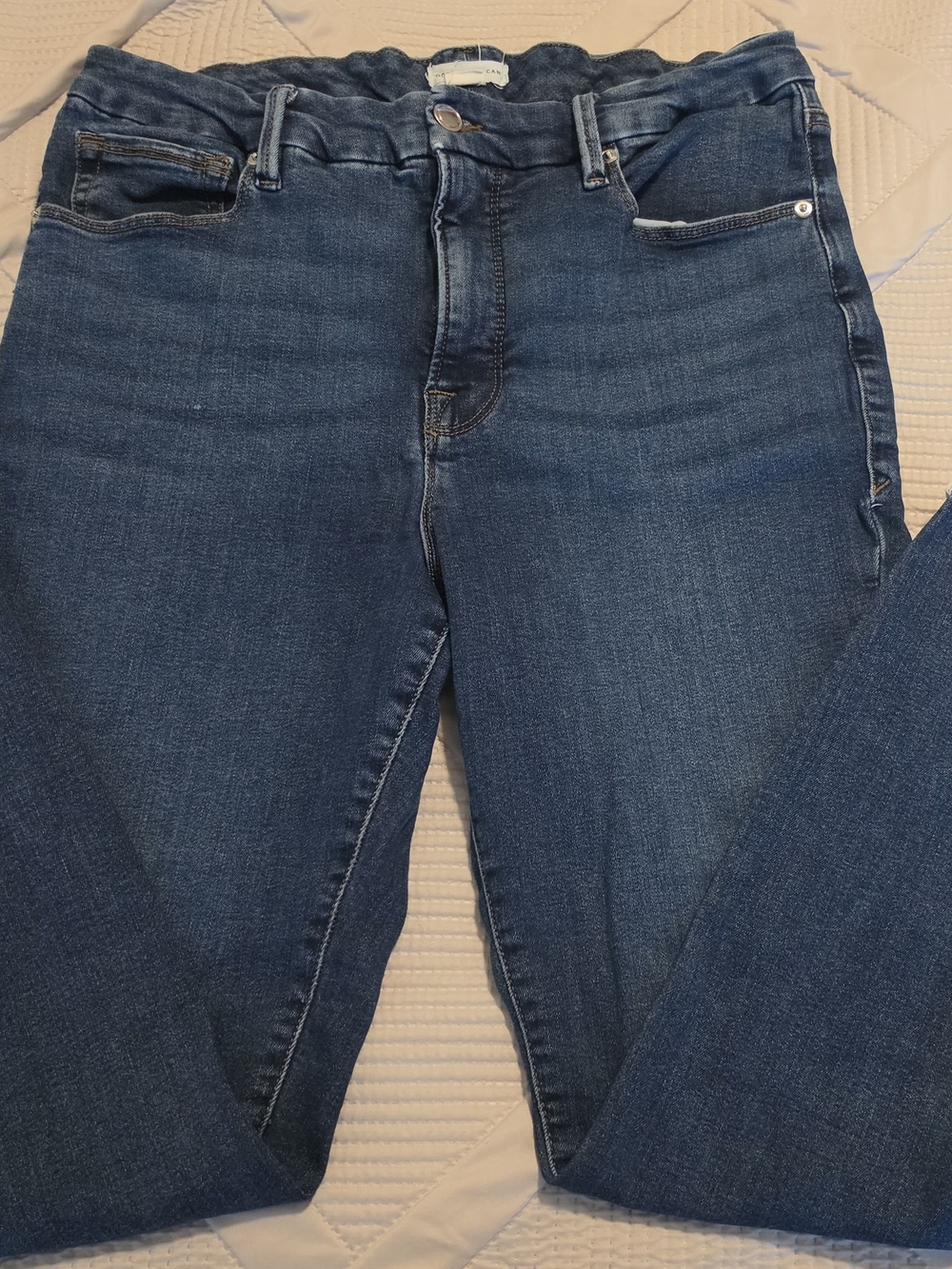 Good American High-Rise Jeans in Medium Blue Wash